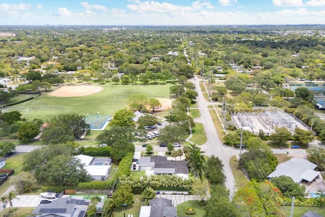 8200 SW 102nd St, Miami, FL 33156