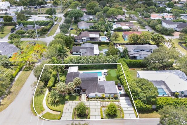 8200 SW 102nd St, Miami, FL 33156