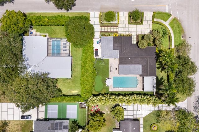 8200 SW 102nd St, Miami, FL 33156