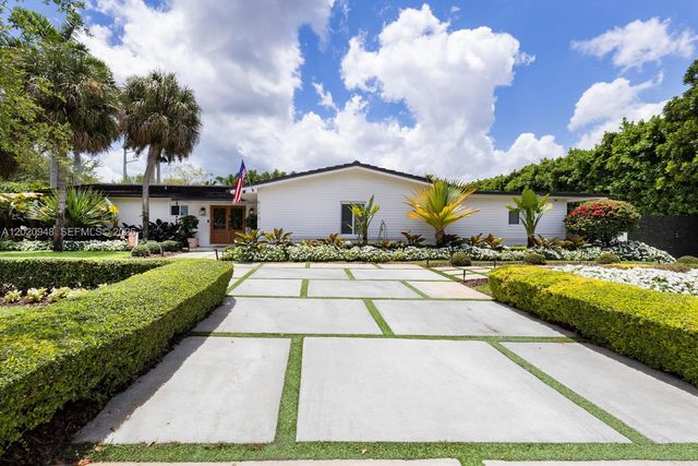8200 SW 102nd St, Miami, FL 33156