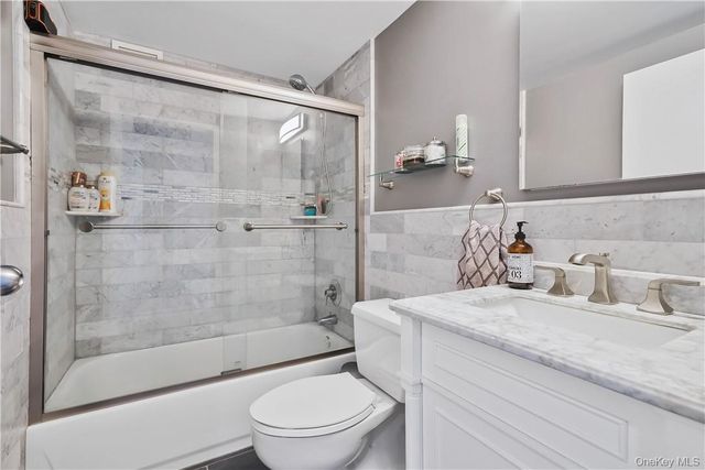 123 Mamaroneck Avenue 215, Mamaroneck, NY 10543