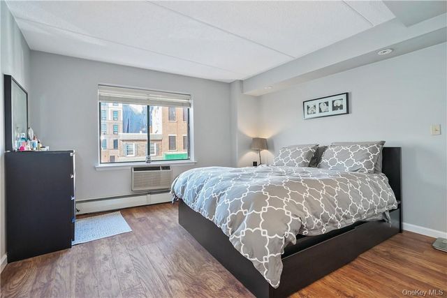 123 Mamaroneck Avenue 215, Mamaroneck, NY 10543