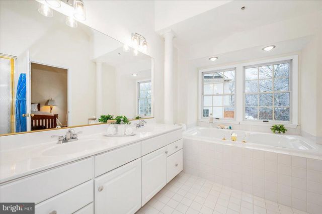 15825 GLACIER CT, North Potomac, MD 20878