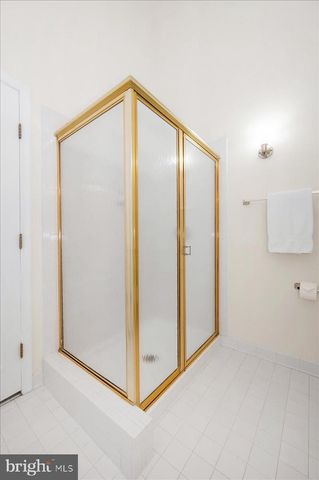 15825 GLACIER CT, North Potomac, MD 20878