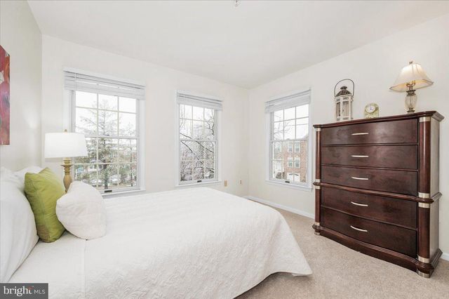 15825 GLACIER CT, North Potomac, MD 20878