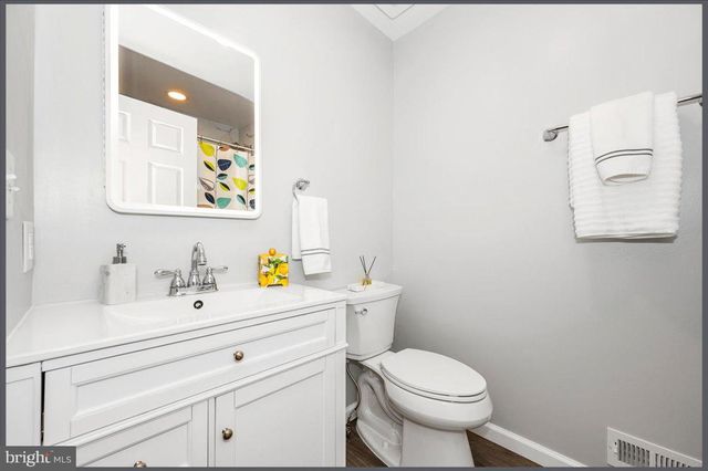 15825 GLACIER CT, North Potomac, MD 20878