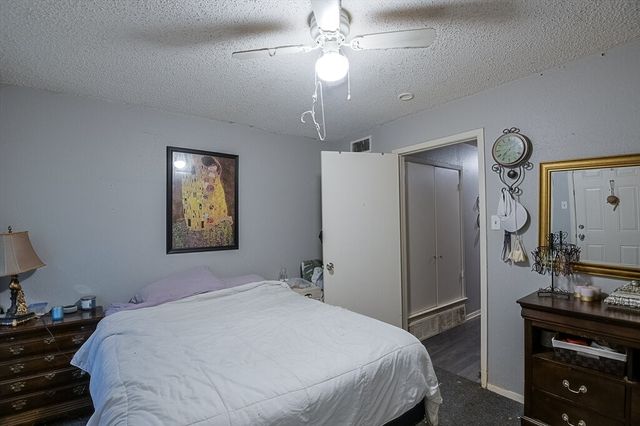 353 N Field Street, Burleson, TX 76028