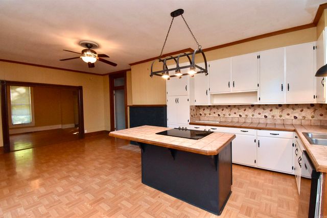 1102 Walker Street, Helena, AR 72342