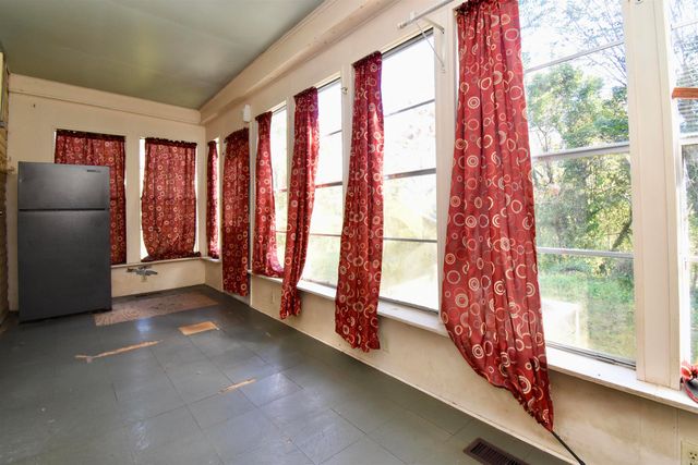 1102 Walker Street, Helena, AR 72342