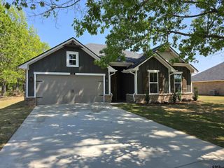 604 Kidd Drive, Chandler, TX 75758