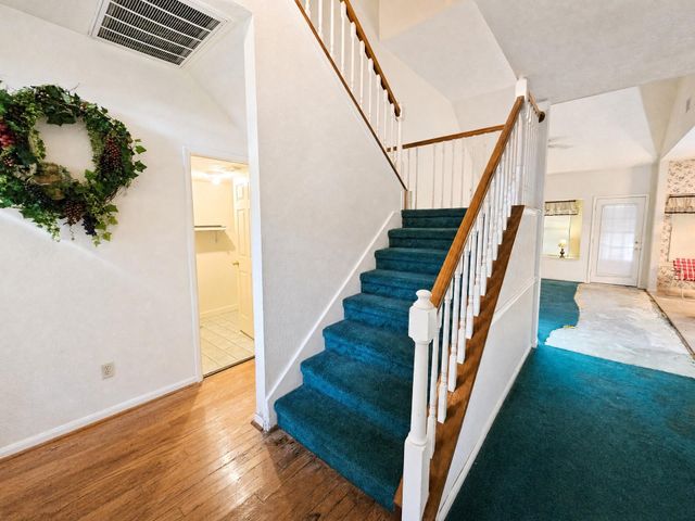507 Welford Lane, Highlands, TX 77562
