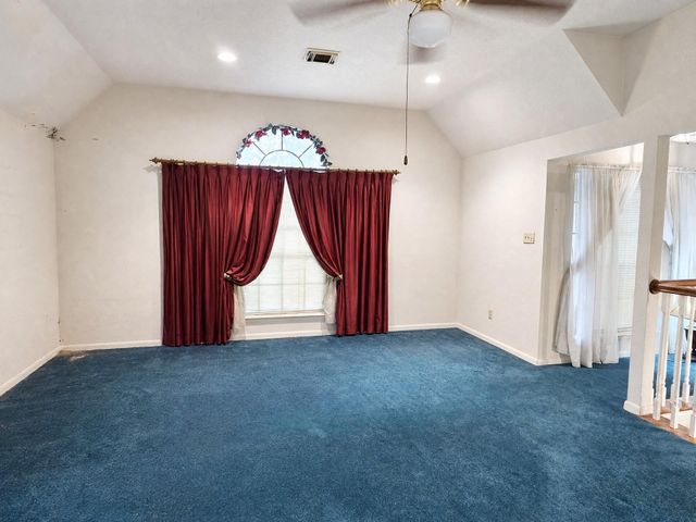 507 Welford Lane, Highlands, TX 77562
