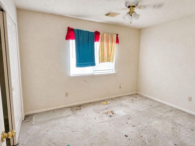 507 Welford Lane, Highlands, TX 77562