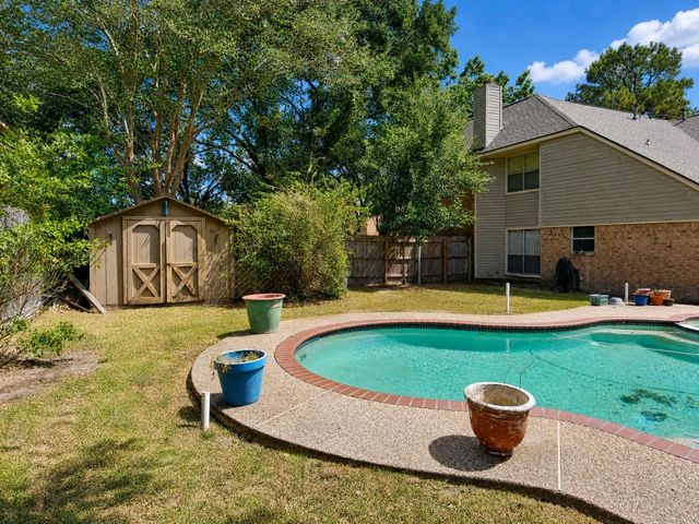 507 Welford Lane, Highlands, TX 77562