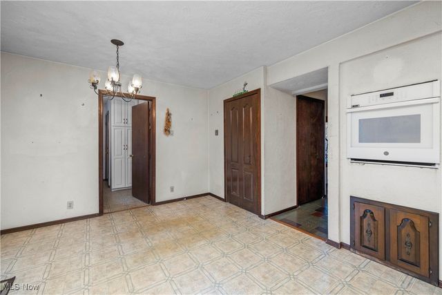 42820 Dellefield Road, Elyria, OH 44035