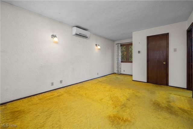 42820 Dellefield Road, Elyria, OH 44035