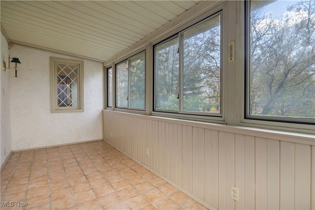 42820 Dellefield Road, Elyria, OH 44035