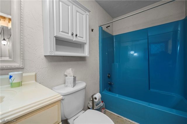 42820 Dellefield Road, Elyria, OH 44035