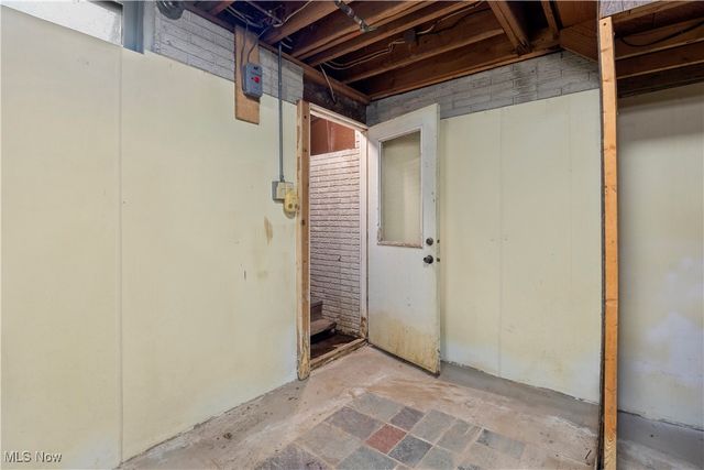 42820 Dellefield Road, Elyria, OH 44035