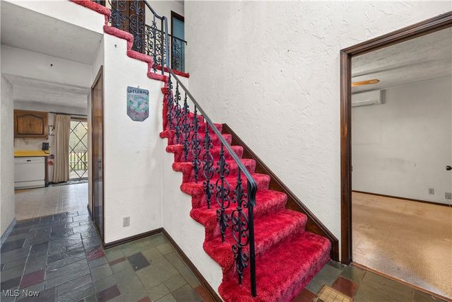 42820 Dellefield Road, Elyria, OH 44035