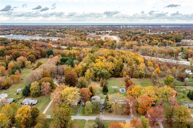 42820 Dellefield Road, Elyria, OH 44035