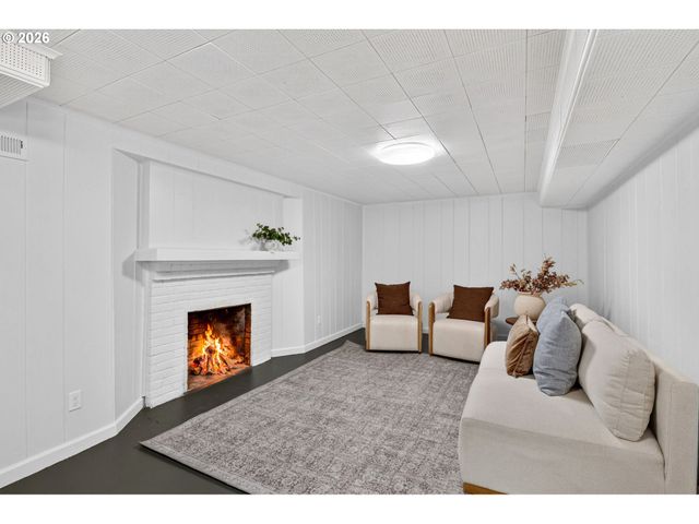 3607 Ne LIBERTY St, Portland, OR 97211