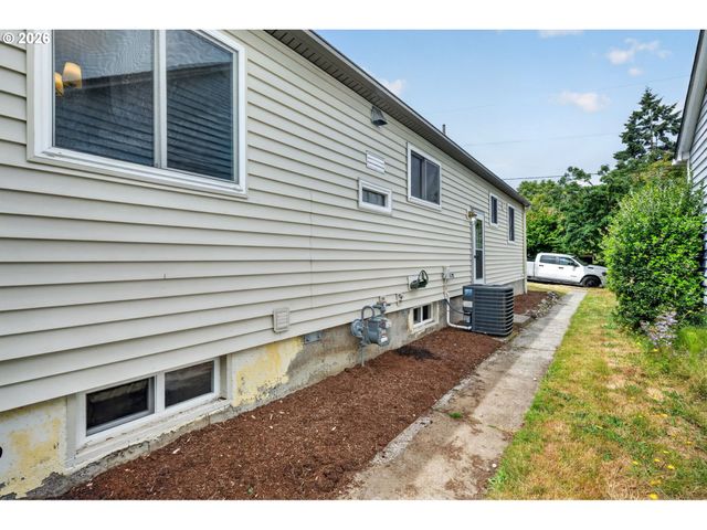 3607 Ne LIBERTY St, Portland, OR 97211