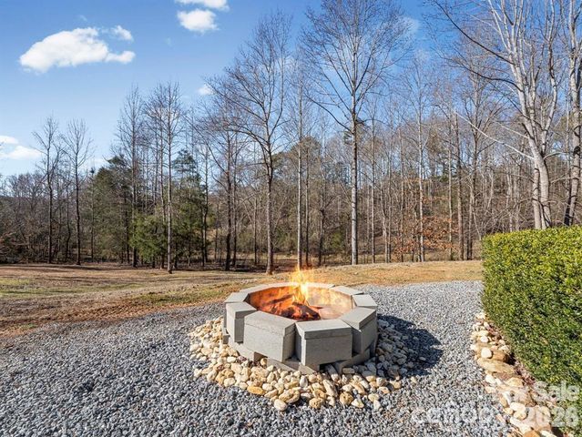 114 Woodstock Lane, Rutherfordton, NC 28139