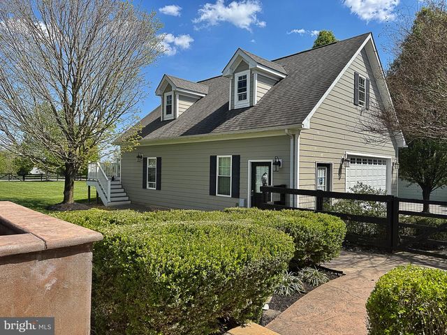 13214 GREENSTAFF LN, Lovettsville, VA 20180