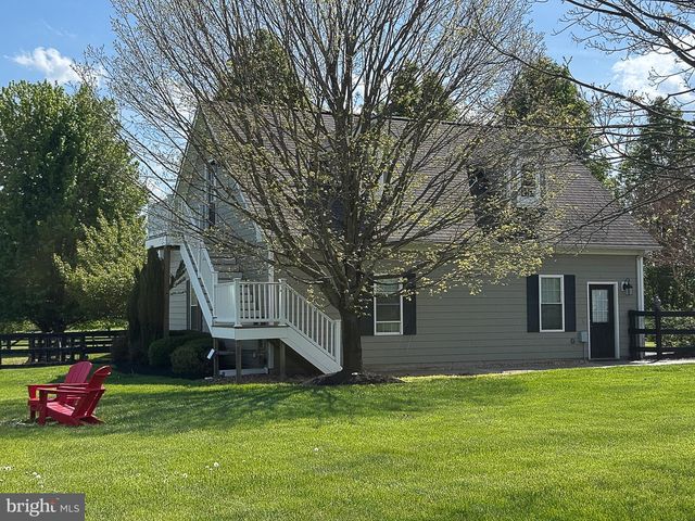 13214 GREENSTAFF LN, Lovettsville, VA 20180
