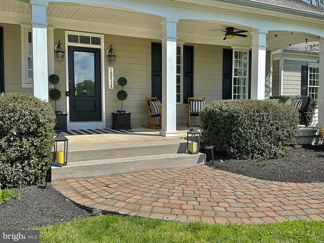 13214 GREENSTAFF LN, Lovettsville, VA 20180