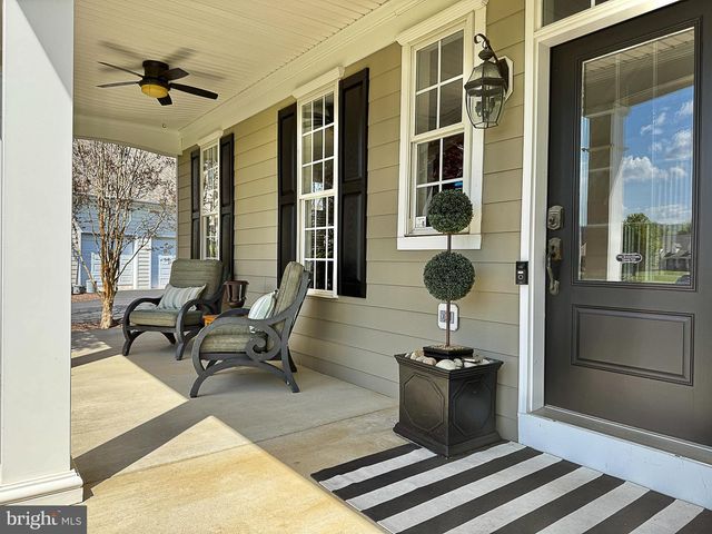 13214 GREENSTAFF LN, Lovettsville, VA 20180