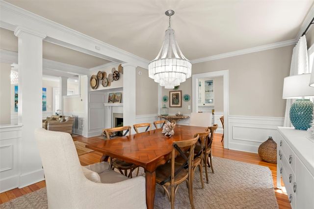 516 17TH AVENUE NE, St Petersburg, FL 33704