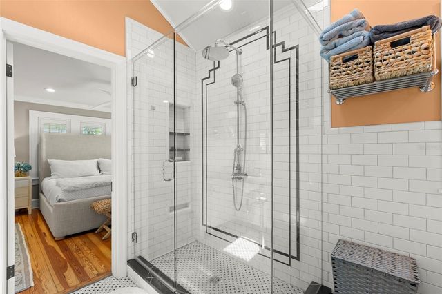 516 17TH AVENUE NE, St Petersburg, FL 33704