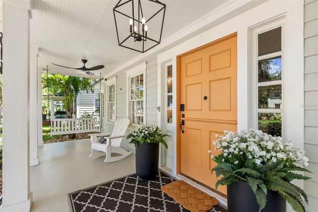 516 17TH AVENUE NE, St Petersburg, FL 33704