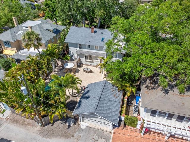 516 17TH AVENUE NE, St Petersburg, FL 33704