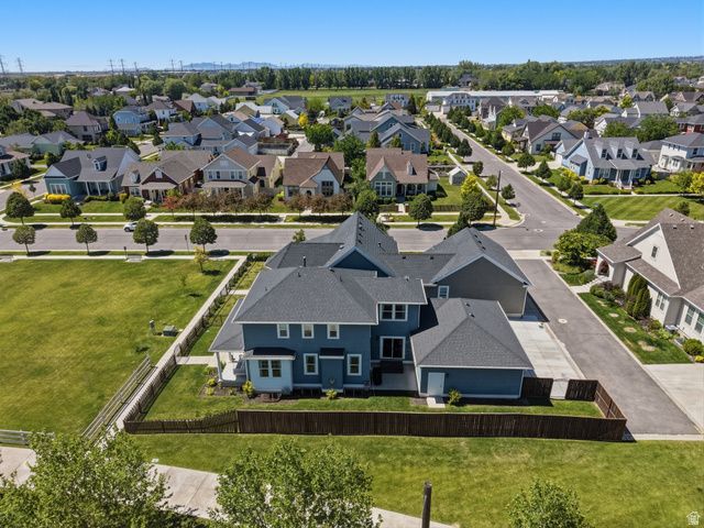 2069 W ORCHARD HARVEST DR, Kaysville, UT 84037