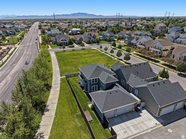 2069 W ORCHARD HARVEST DR, Kaysville, UT 84037