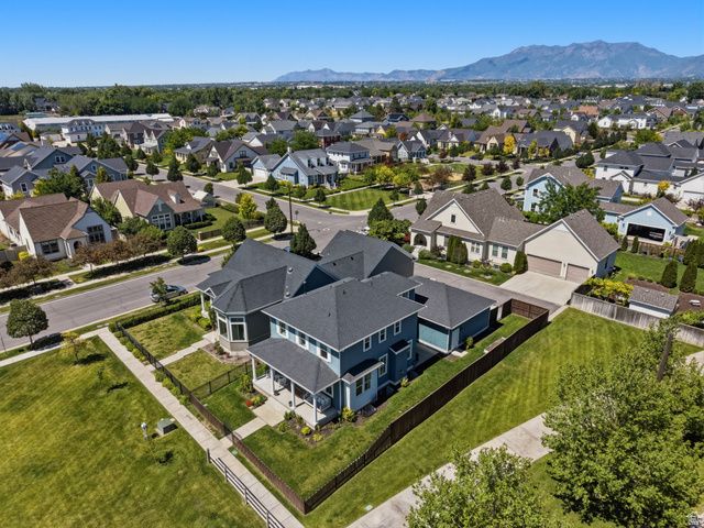 2069 W ORCHARD HARVEST DR, Kaysville, UT 84037