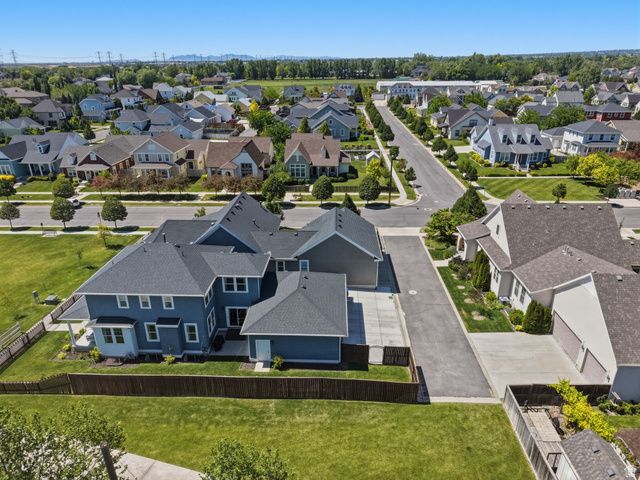 2069 W ORCHARD HARVEST DR, Kaysville, UT 84037