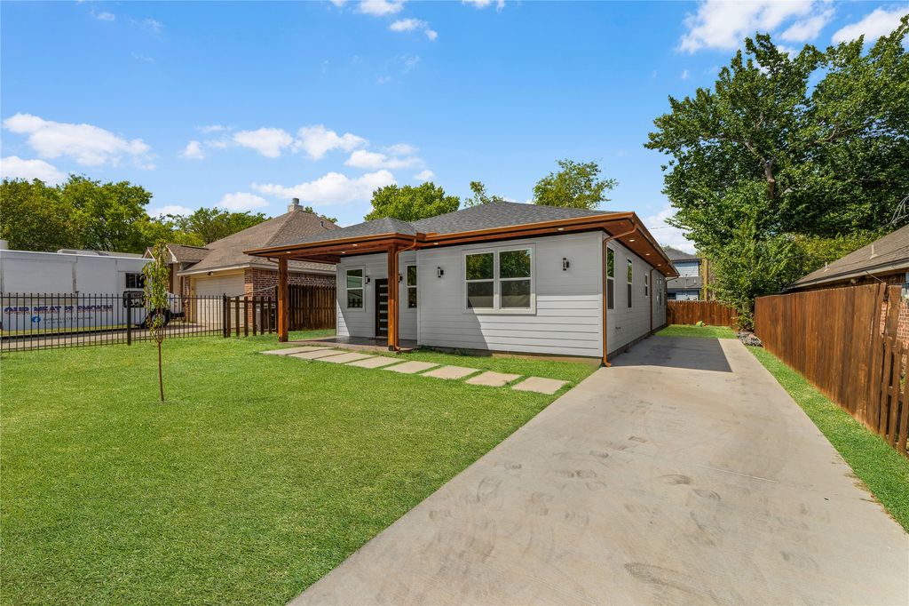 921 Bessie Street, Fort Worth, TX 76104 — photo 2