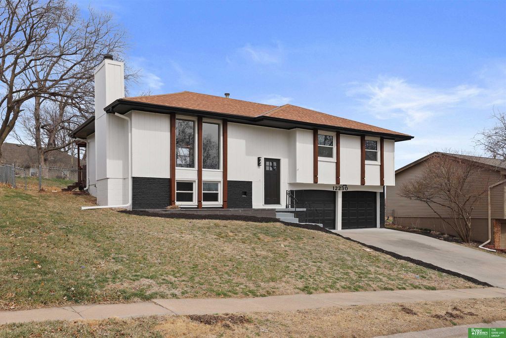 12230 Erskine Circle, Omaha, NE 68164