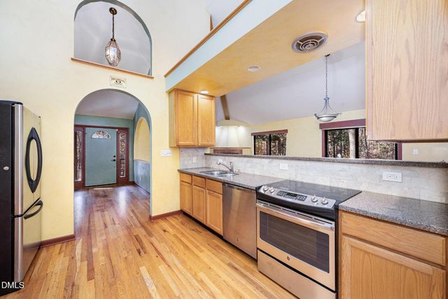 3153 Forest Knolls Drive, Chapel Hill, NC 27516