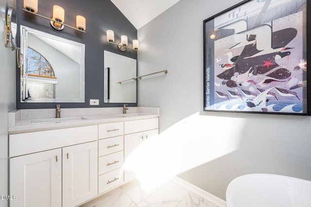 3153 Forest Knolls Drive, Chapel Hill, NC 27516