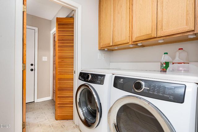 3153 Forest Knolls Drive, Chapel Hill, NC 27516