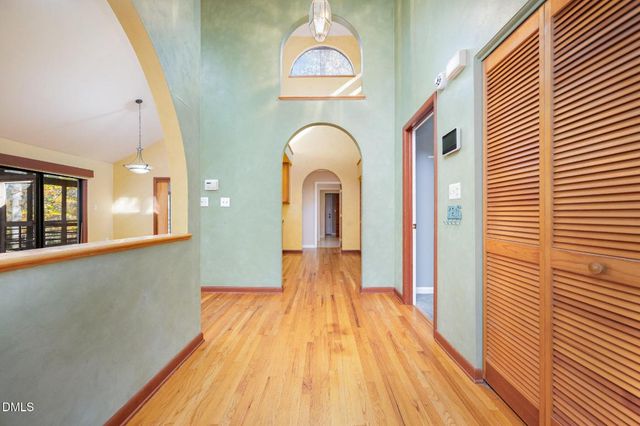 3153 Forest Knolls Drive, Chapel Hill, NC 27516