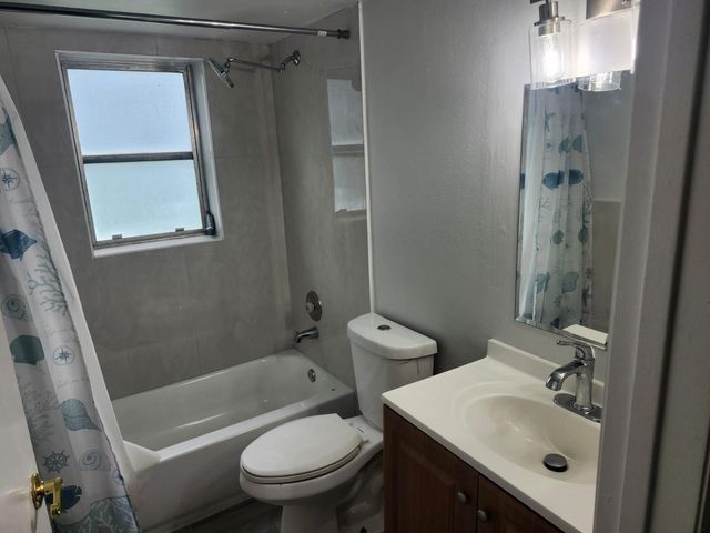 7684 NW 18th Street 101, Margate, FL 33063