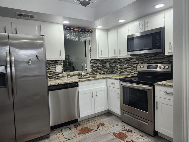 7684 NW 18th Street 101, Margate, FL 33063