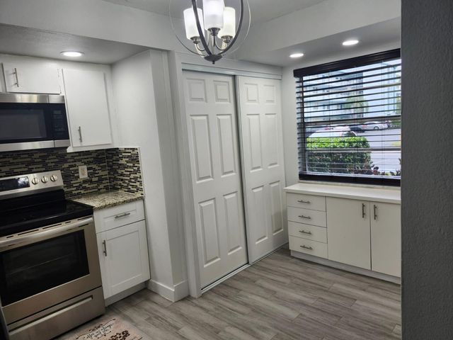 7684 NW 18th Street 101, Margate, FL 33063