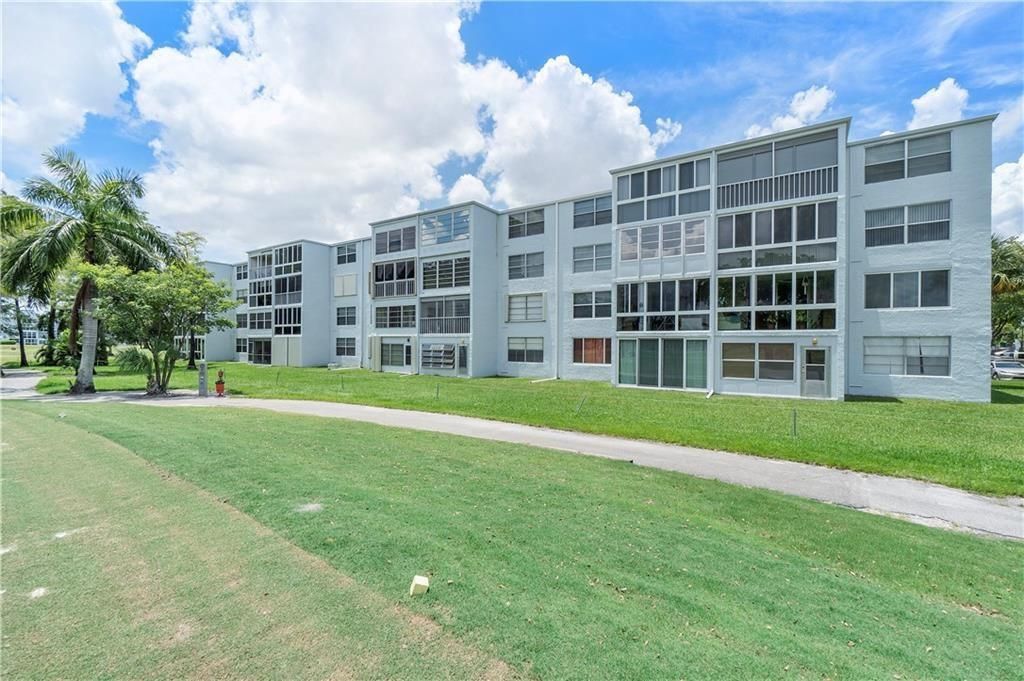 7684 NW 18th Street 101, Margate, FL 33063